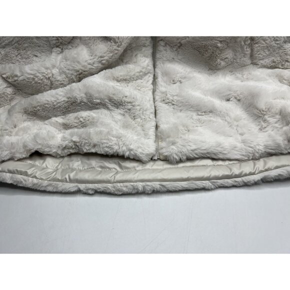 Nicole Miller Women's Original Reversible Quilted Faux Fur Vest (Ivory, XXLarge) - Picture 4 of 4